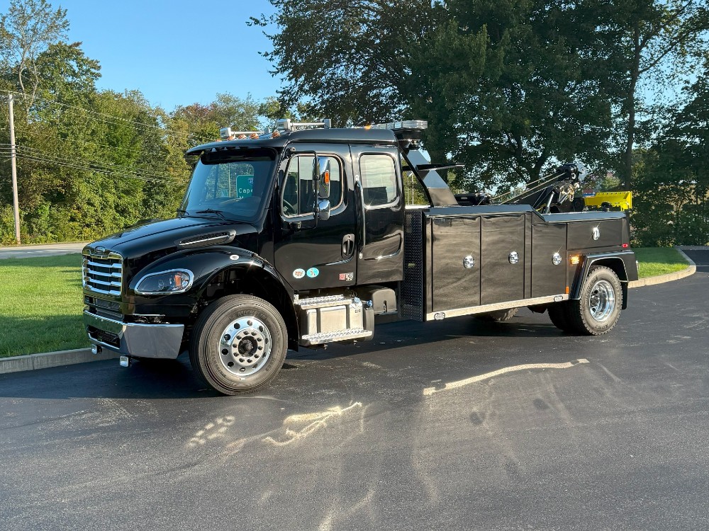 2025 Freightliner M2-X (Key# 1852) 2